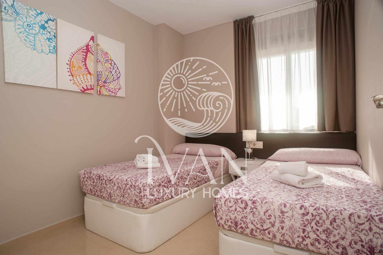 Casa Yarina - Iván Luxury Homes - 1ª Planta - Sur - 1ª Linea de Playa Oropesa del Mar Esterno foto