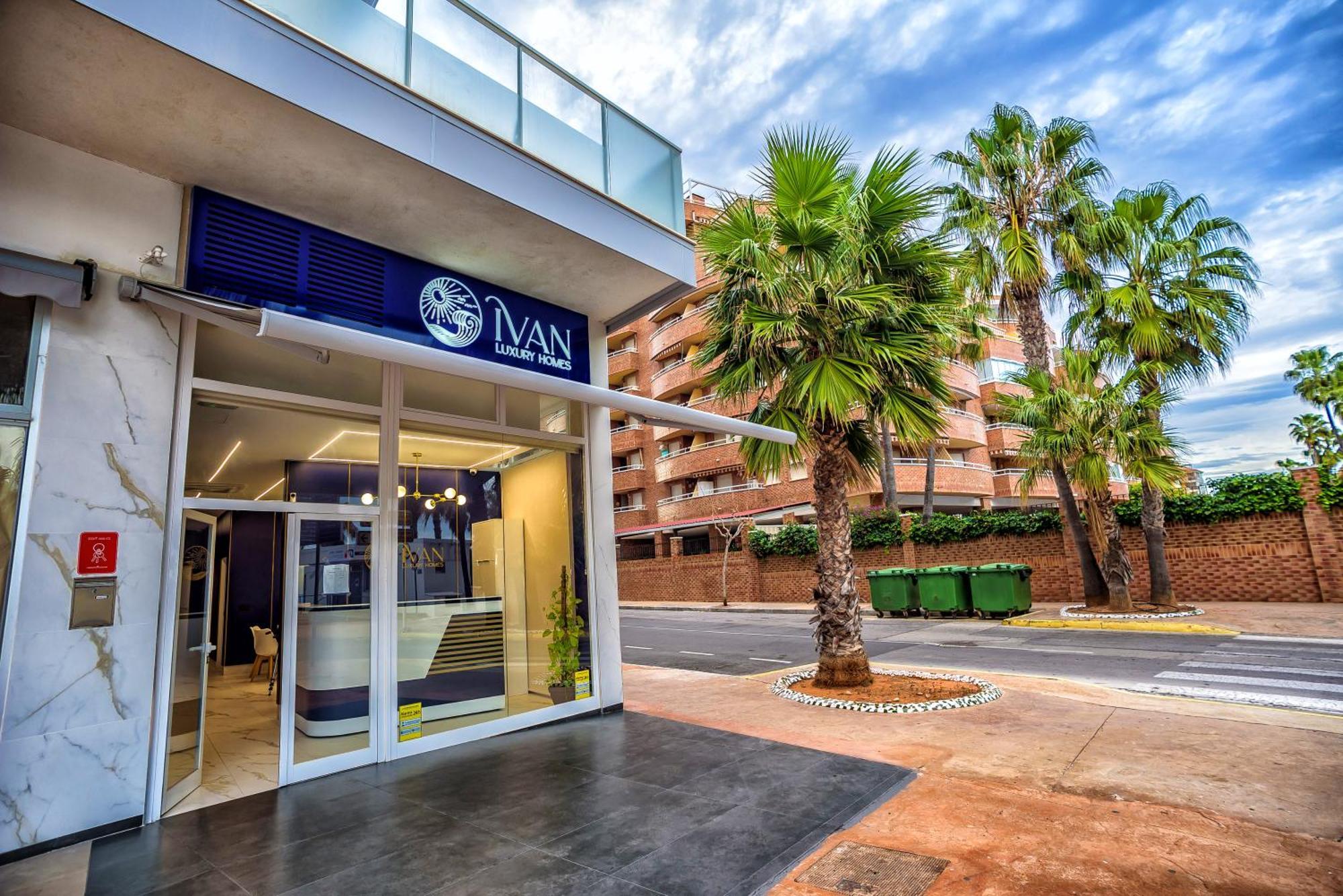 Casa Yarina - Iván Luxury Homes - 1ª Planta - Sur - 1ª Linea de Playa Oropesa del Mar Esterno foto